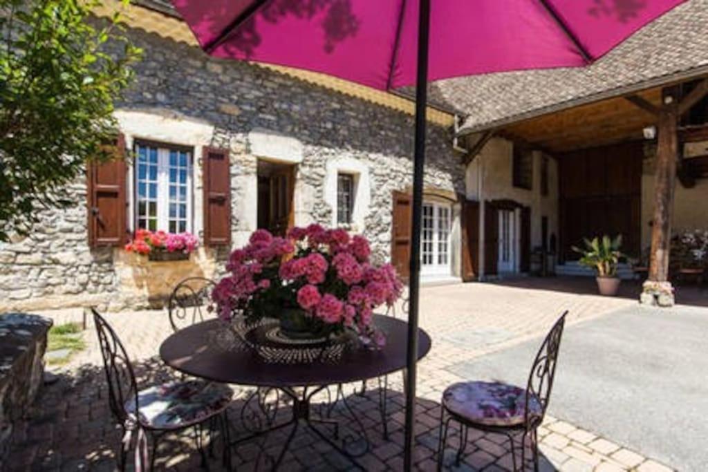 Gite De Charme : La Grange Au Lac Azur Treffort  Esterno foto